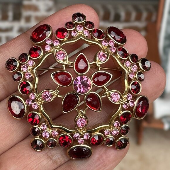 VTG Brooch Pin 2" Rhinestone Blooming Flower Pink Red Gold Plated‎ Geometric - Picture 2 of 9